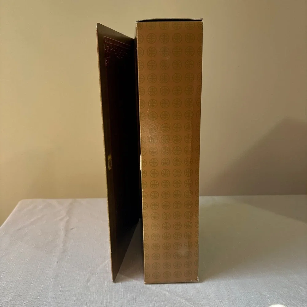 Golden Qi-Pao 1998 Barbie New in‎ Box